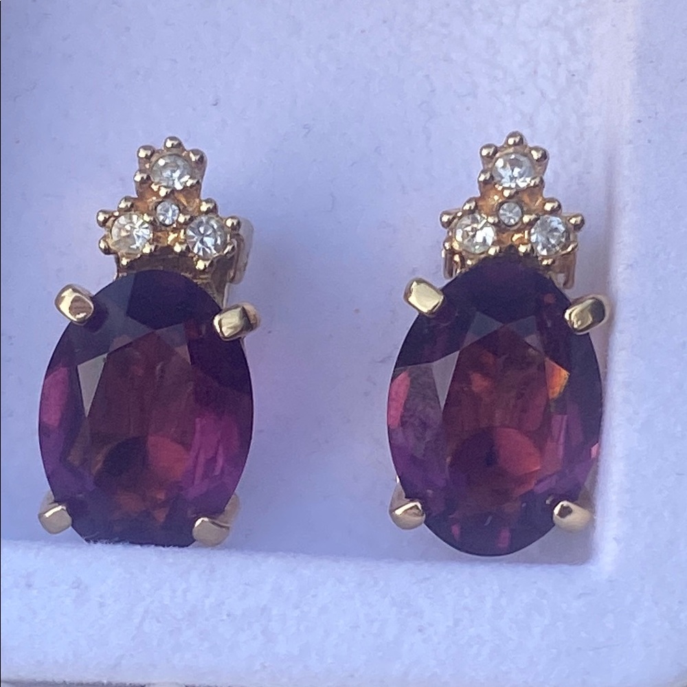 Christian Dior Gold-Tone Purple Oval Crystal Stud Earrings with Accent Stones - Picture 5 of 7